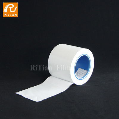 Un buen precio. Película de pegamento auto resistente ULTRAVIOLETA clara blanca del abrigo del carrete de película del bulto de la protección del coche del sujetador para Marine Car en línea
