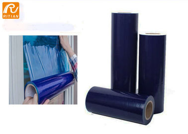 Un buen precio. Película ROHS de la protección de la ventana de la superficie material del PE certificada para las puertas de cristal en línea